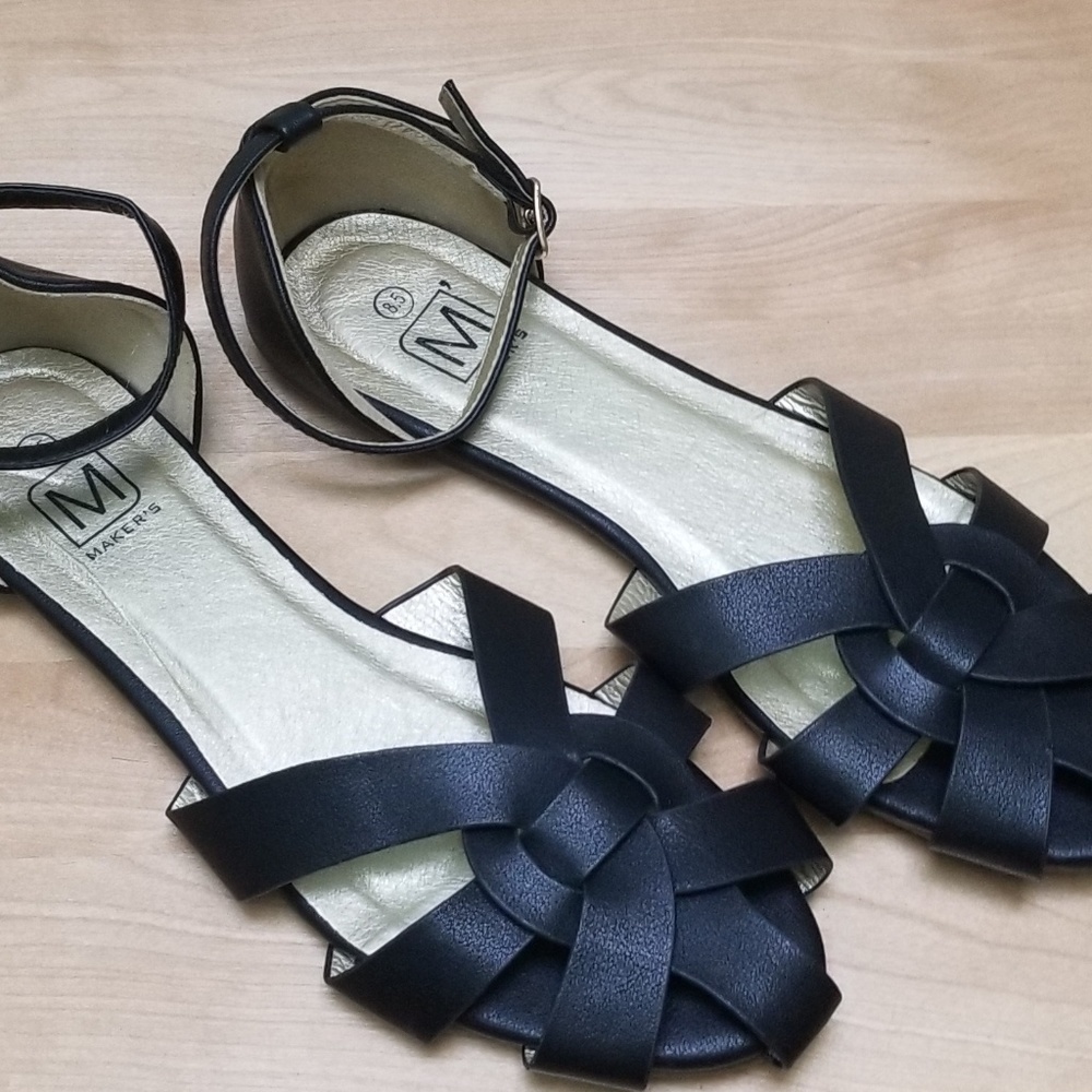 MAKERS | BLACK SANDALS, SIZE 8.5
